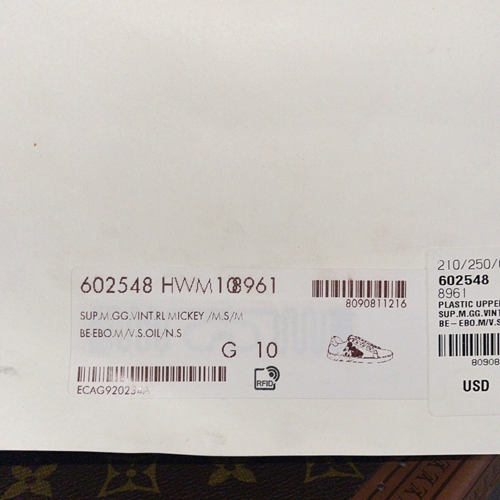 Authentic Gucci x Disney ace Mickey Mouse sneakers in a 10G supreme canvas GG - Picture 14 of 16